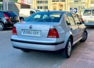 VOLKSWAGEN BORA 1.6 gasolina 105cv
