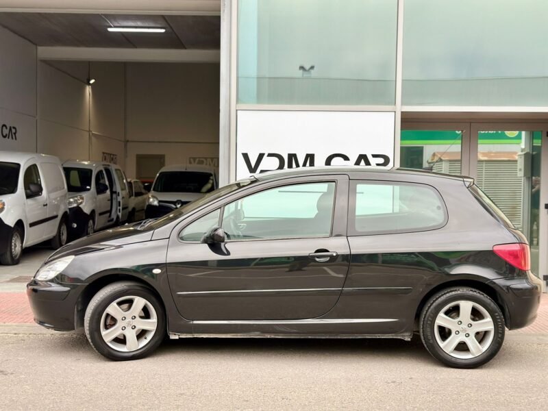 PEUGEOT 307 2.0HDI 11cv