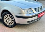 VOLKSWAGEN BORA 1.6 gasolina 105cv