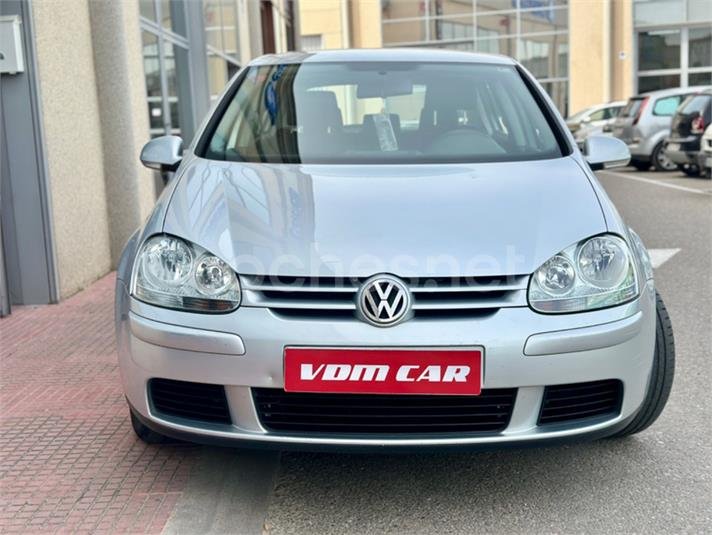 VOLKSWAGEN Golf 1.4 Conceptline 5p.