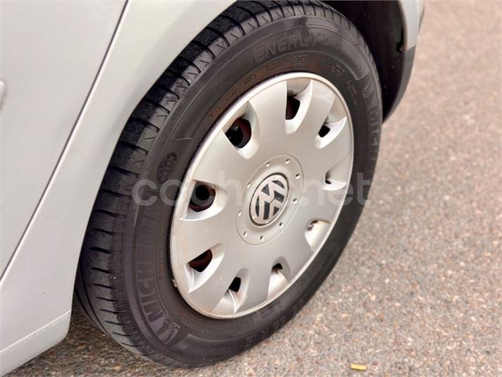 VOLKSWAGEN Golf 1.4 Conceptline 5p.