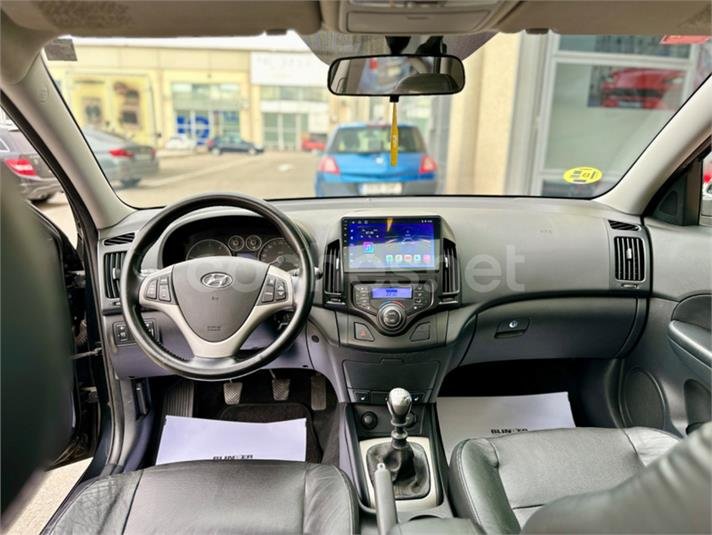 HYUNDAI i30 2.0 CRDi VGT Premium 5p.