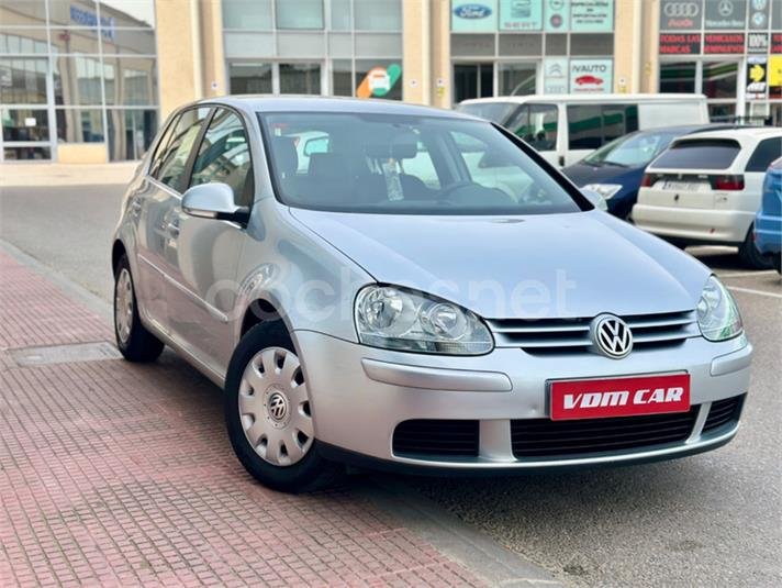 VOLKSWAGEN Golf 1.4 Conceptline 5p.