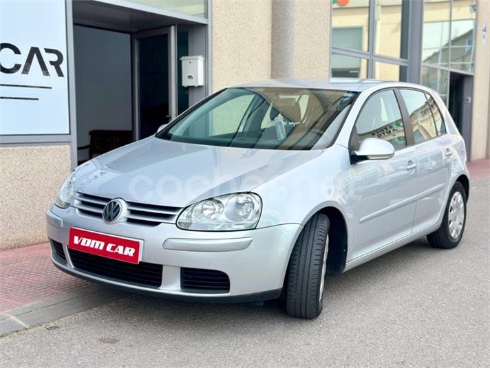 VOLKSWAGEN Golf 1.4 Conceptline 5p.