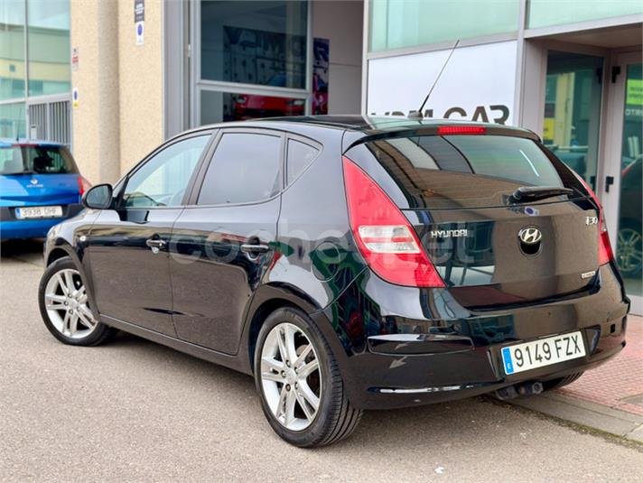 HYUNDAI i30 2.0 CRDi VGT Premium 5p.