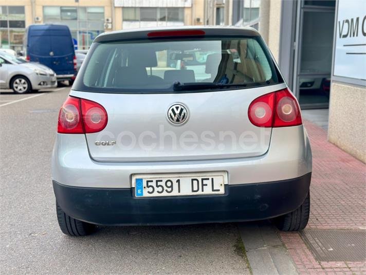 VOLKSWAGEN Golf 1.4 Conceptline 5p.