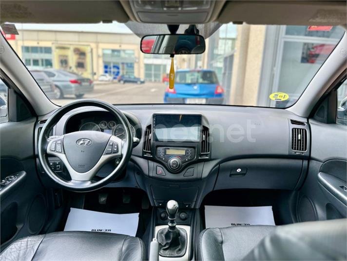 HYUNDAI i30 2.0 CRDi VGT Premium 5p.