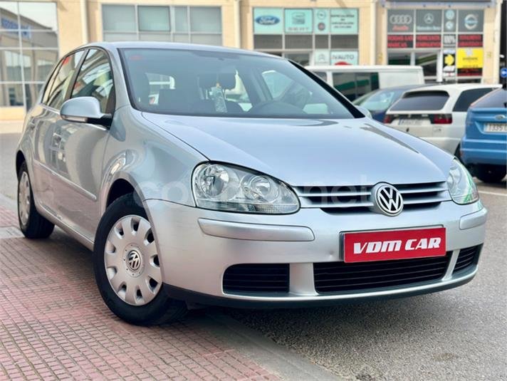 VOLKSWAGEN Golf 1.4 Conceptline 5p.