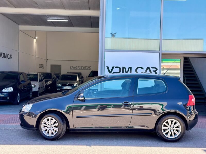 VOLKSWAGEN Golf V 1.6 gasolina
