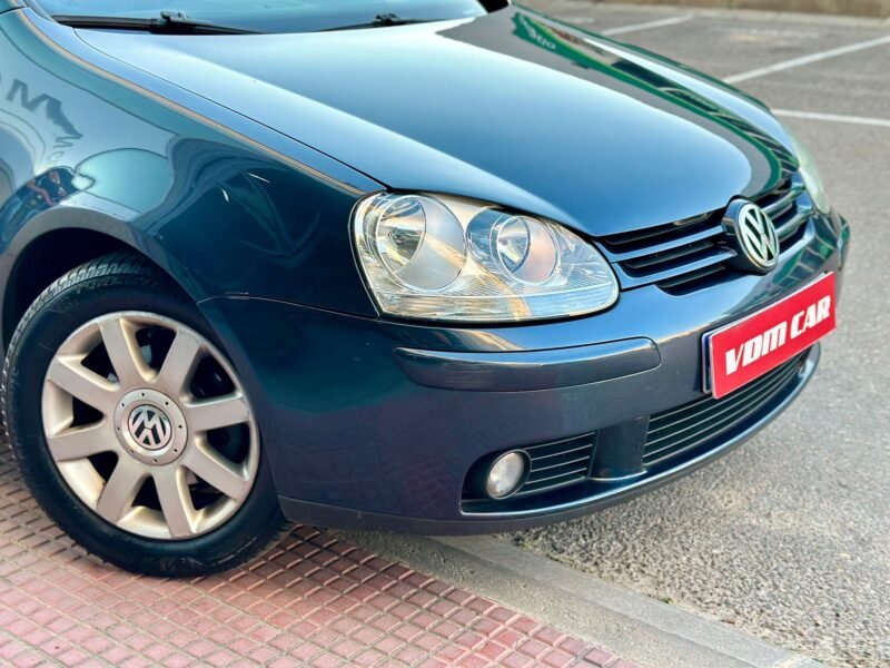 VOLKSWAGEN Golf 1.6 gasolina 102cv