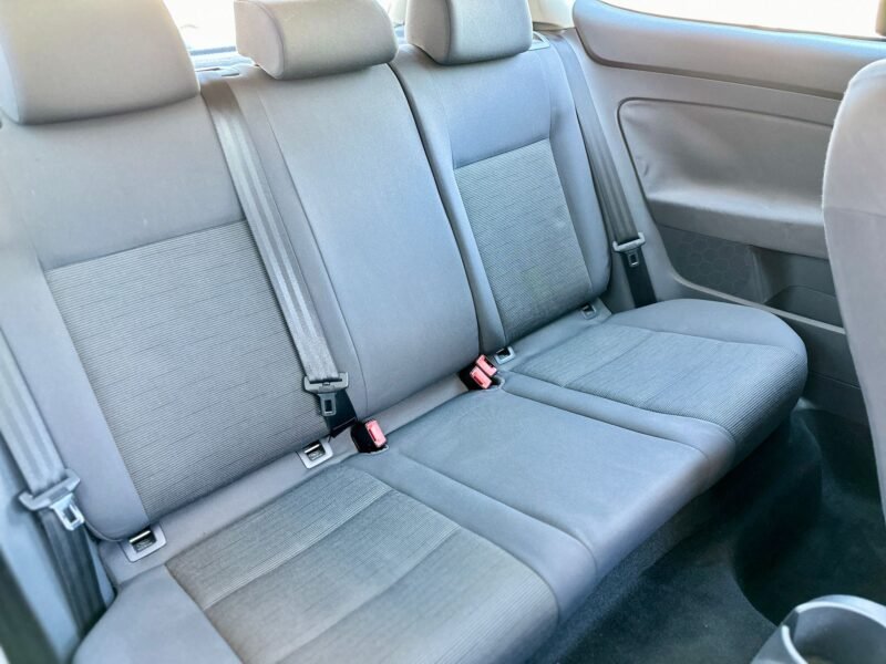 VOLKSWAGEN Golf V 1.6 gasolina