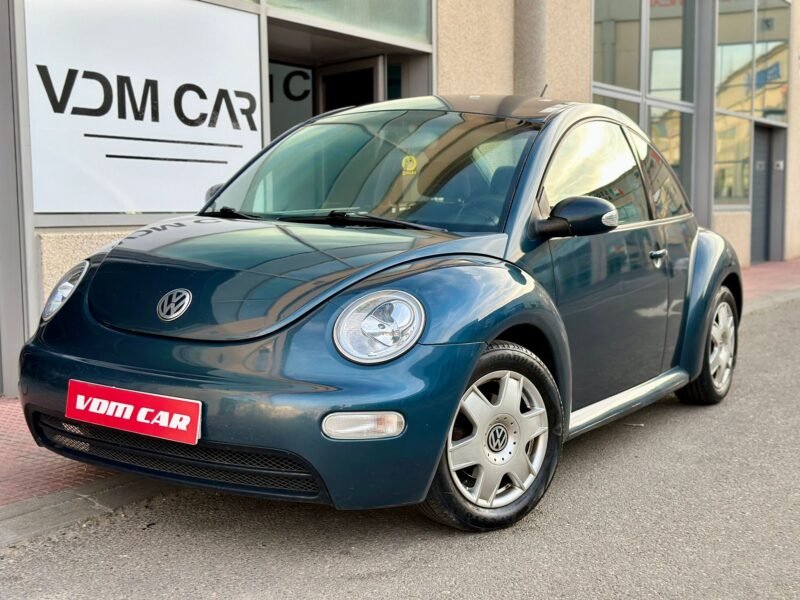 VOLKSWAGEN New Beetle 1.6 gasolina