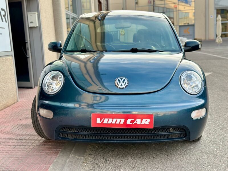 VOLKSWAGEN New Beetle 1.6 gasolina
