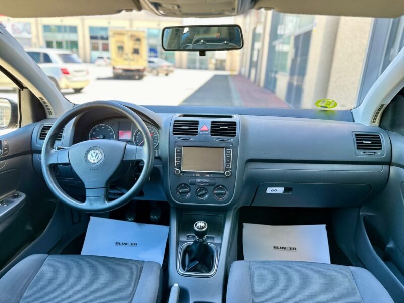 VOLKSWAGEN Golf V 1.6 gasolina