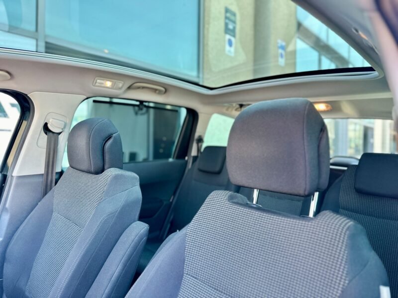 PEUGEOT 50008 2.0HDI Sport