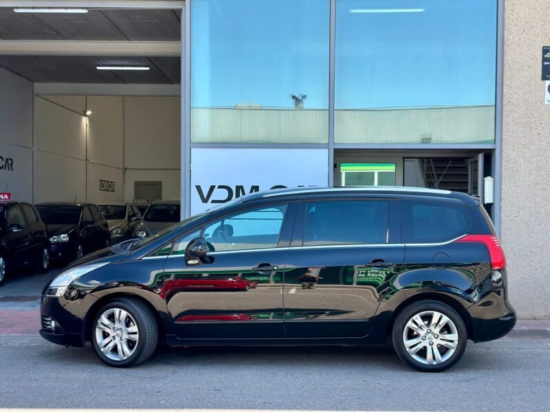 PEUGEOT 50008 2.0HDI Sport