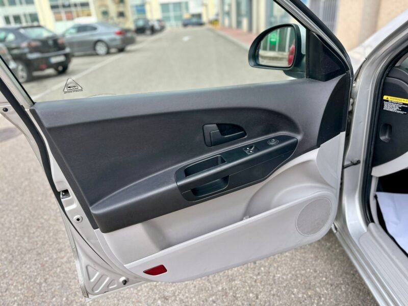 KIA ceed 1.4 Conceptline 5p.