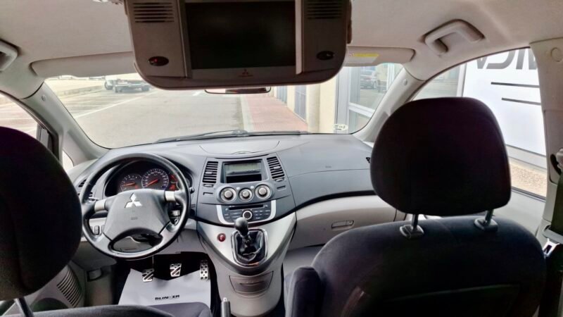 MITSUBISHI Grandis 2.0 CDTI