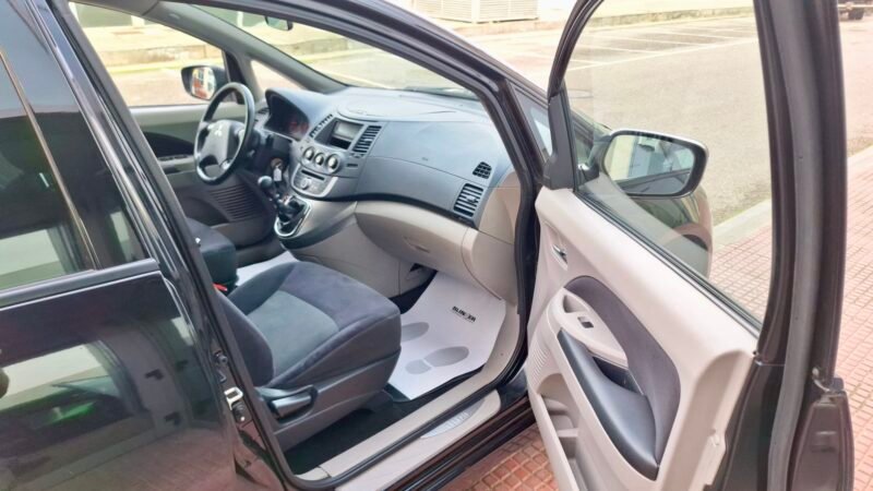 MITSUBISHI Grandis 2.0 CDTI
