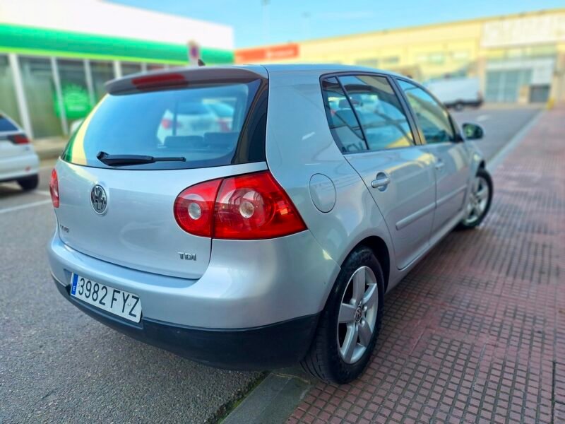 VOLKSWAGEN Golf GT 1.9TDI 105cv