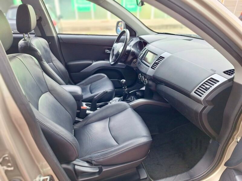 CITROEN Ccroser Exlusive 2.2HDI