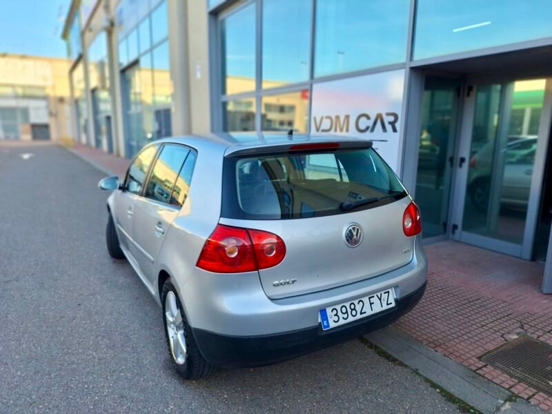 VOLKSWAGEN Golf GT 1.9TDI 105cv