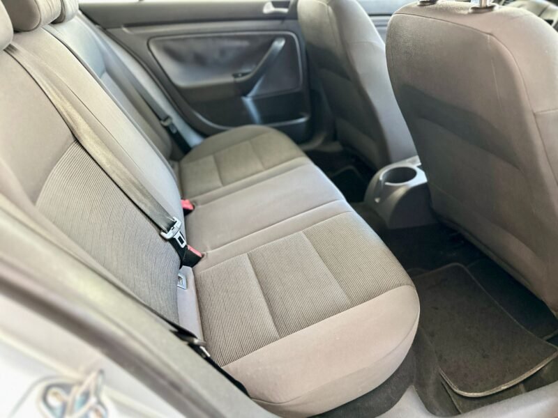 VOLKSWAGEN Golf 1.6 IGolf