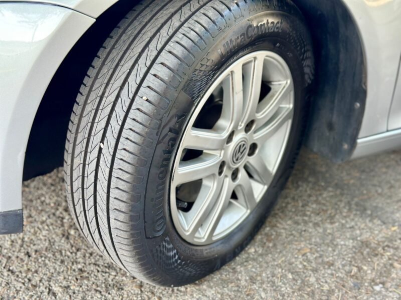 VOLKSWAGEN Golf 1.6 IGolf