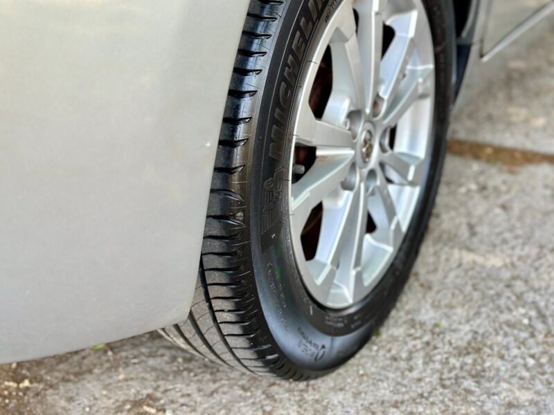 TOYOTA Verso 1.6 gasolina 132cv