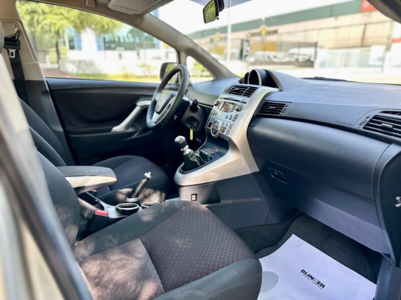 TOYOTA Verso 1.6 gasolina 132cv