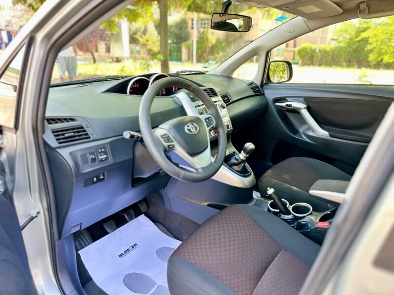 TOYOTA Verso 1.6 gasolina 132cv