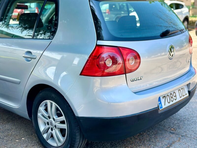 VOLKSWAGEN Golf 1.6 IGolf