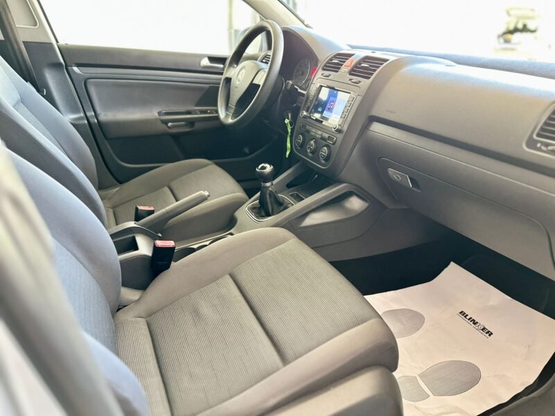 VOLKSWAGEN Golf 1.6 IGolf