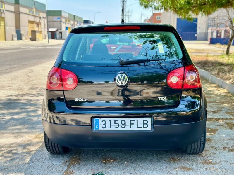 VOLKSWAGEN Golf 1.9TDI 105cv Higline