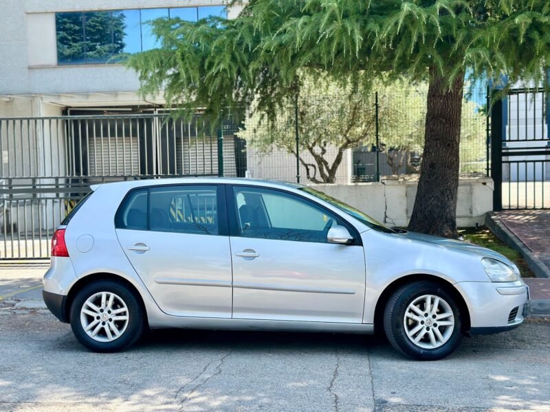 VOLKSWAGEN Golf 1.6 IGolf