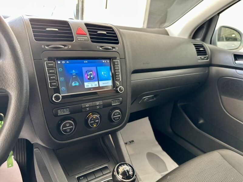 VOLKSWAGEN Golf 1.6 IGolf