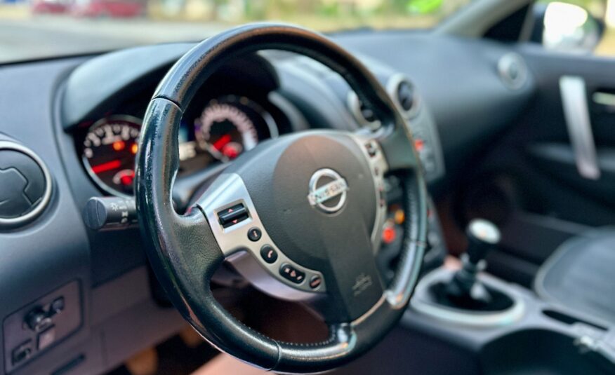 NISSAN Qashqai +2 2.0 gasolina