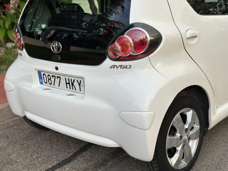 TOYOTA Aygo Citi 1.0 70cv