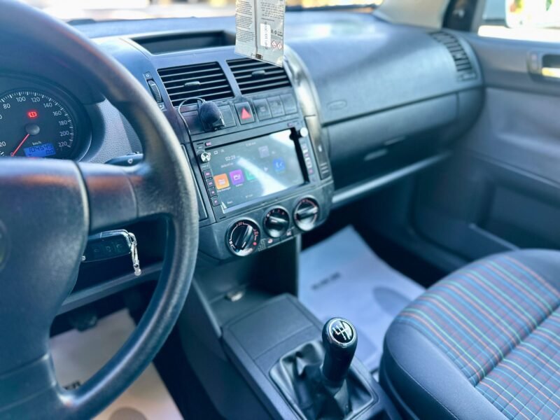 VOLKSWAGEN POLO 1.4 gasolina 80cv