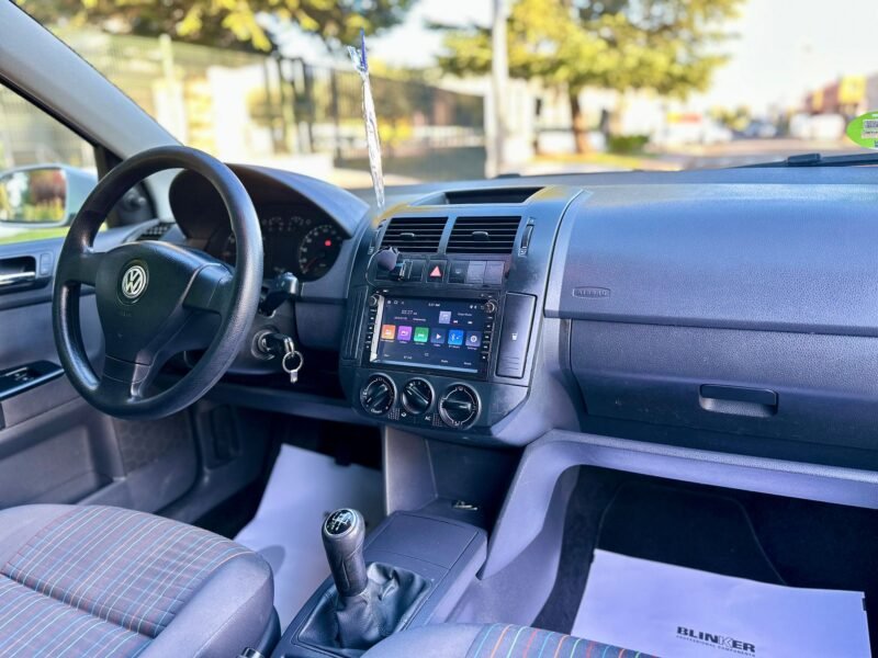 VOLKSWAGEN POLO 1.4 gasolina 80cv
