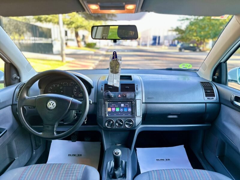 VOLKSWAGEN POLO 1.4 gasolina 80cv