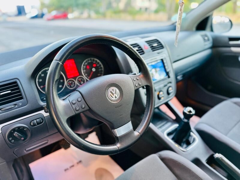 VOLKSWAGEN Golf 1.6 Higline 102cv gasolina