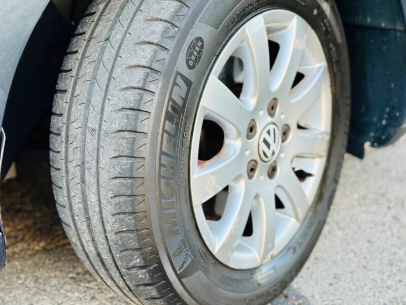 VOLKSWAGEN Golf 1.6 Higline 102cv gasolina