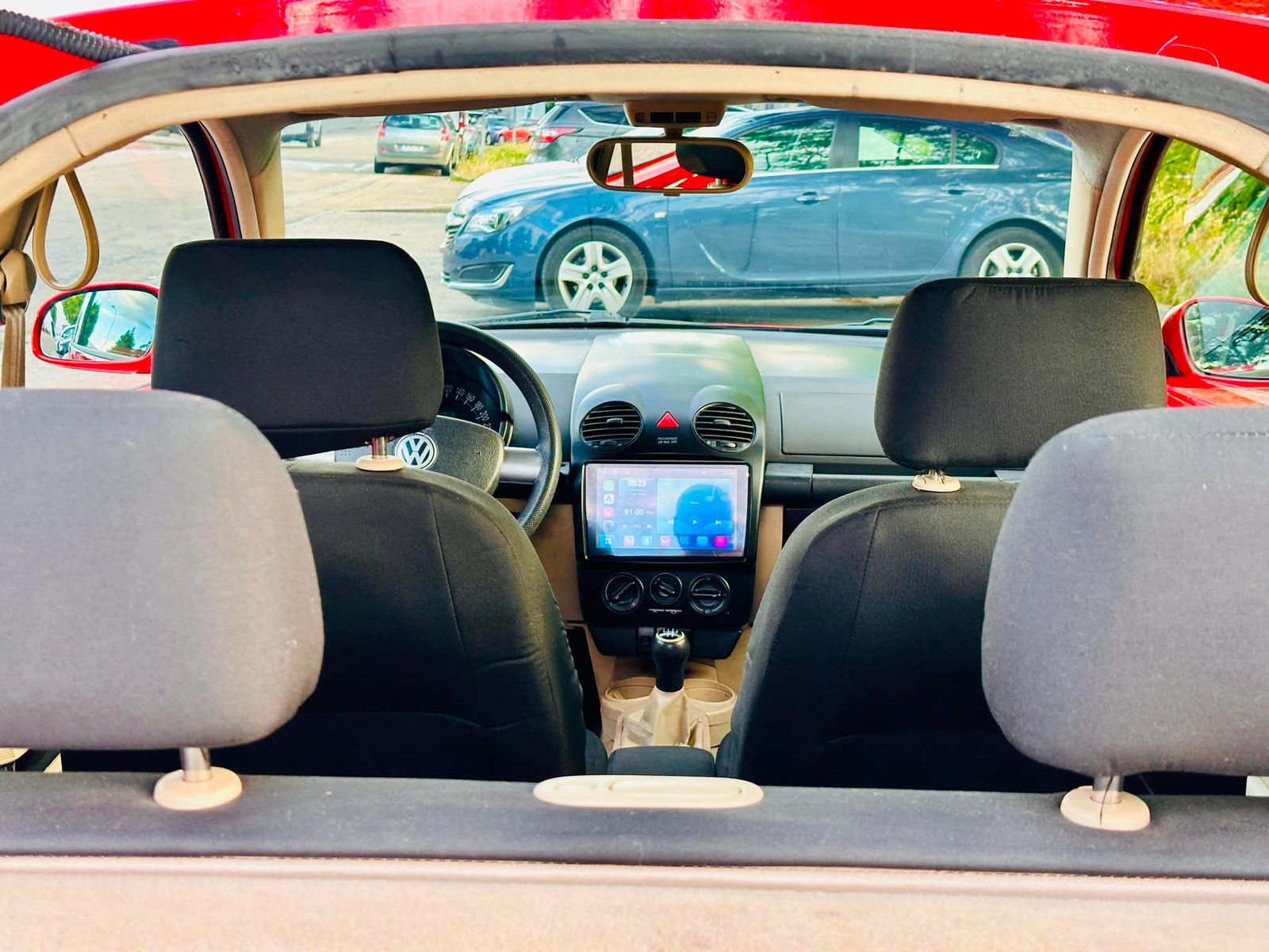 VOLKSWAGEN New Beetle 1.6 gasolina 102cv