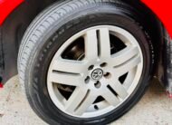 VOLKSWAGEN New Beetle 1.6 gasolina 102cv