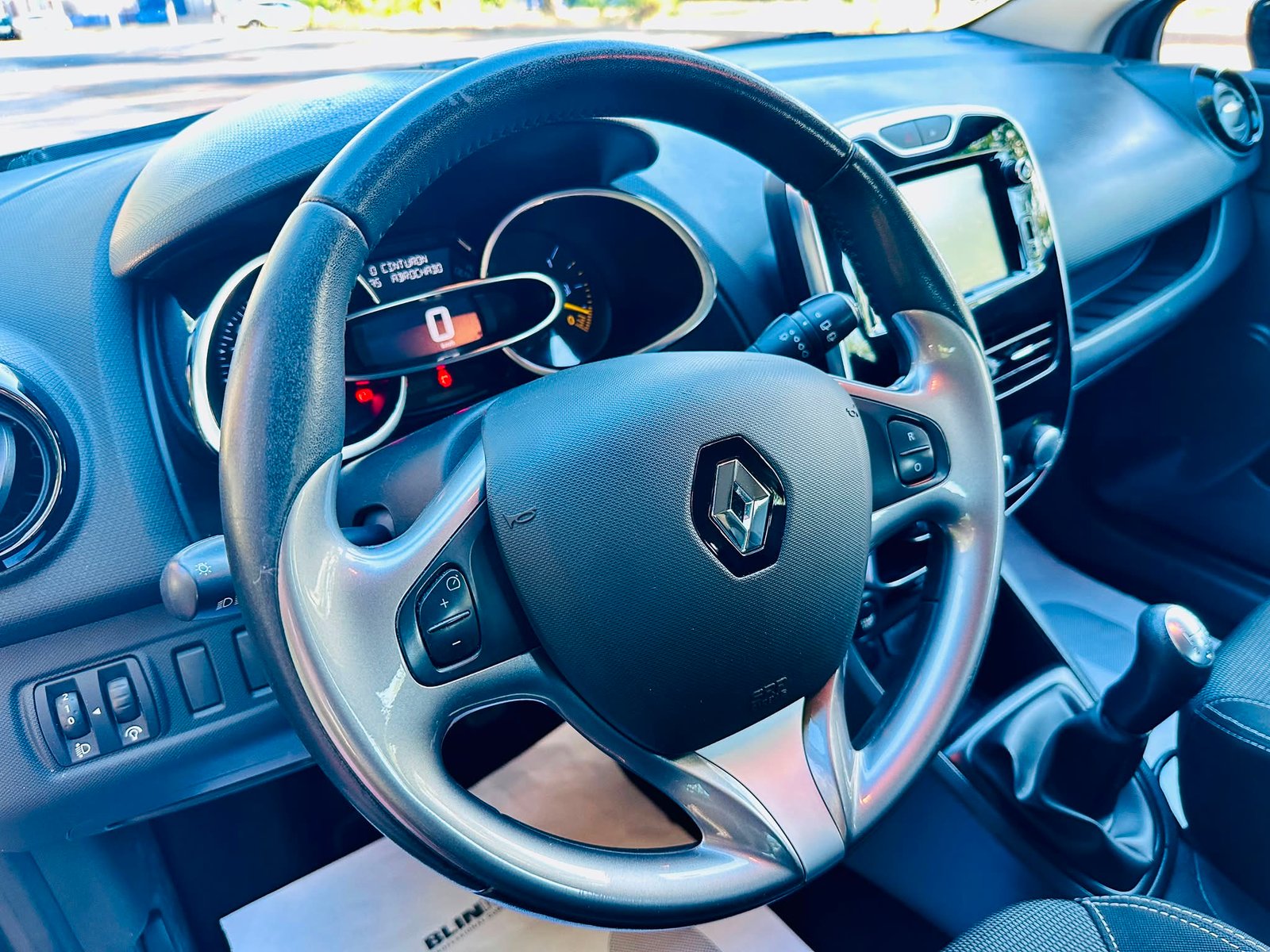 RENAULT Clio 1.2 Expresion 75cv