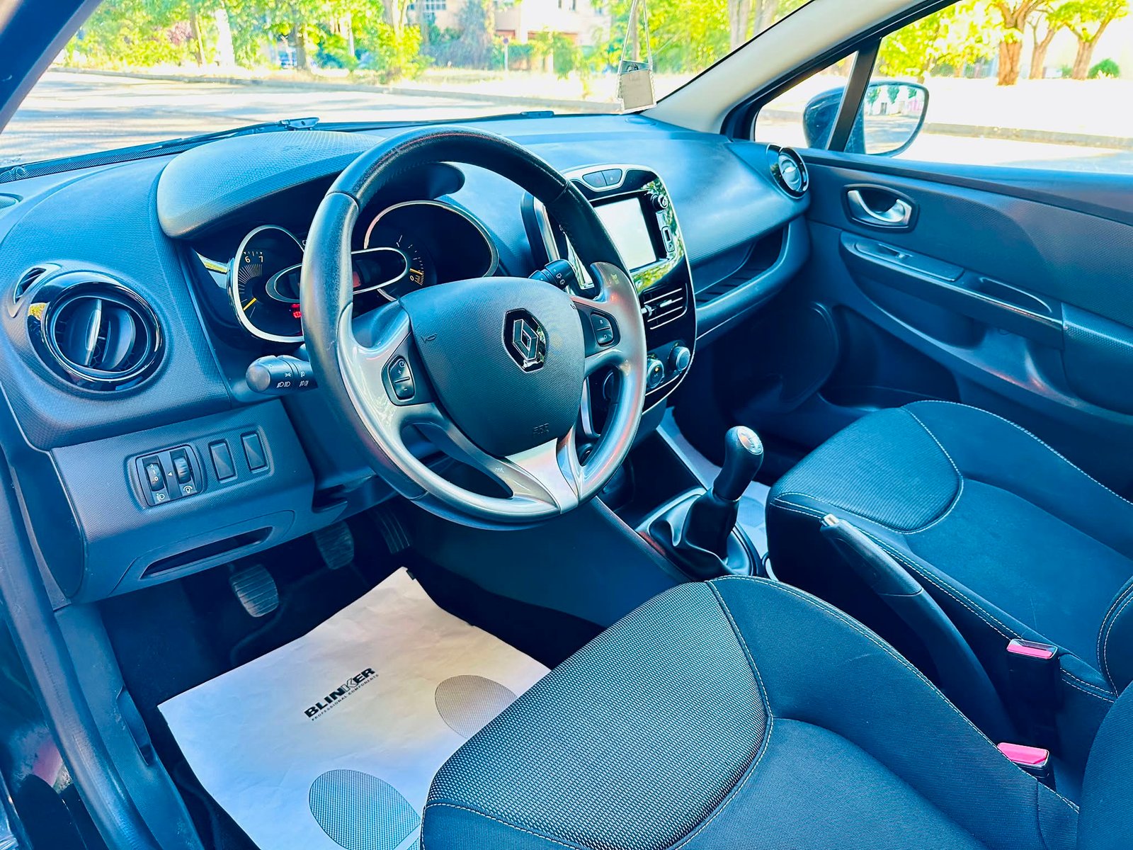 RENAULT Clio 1.2 Expresion 75cv