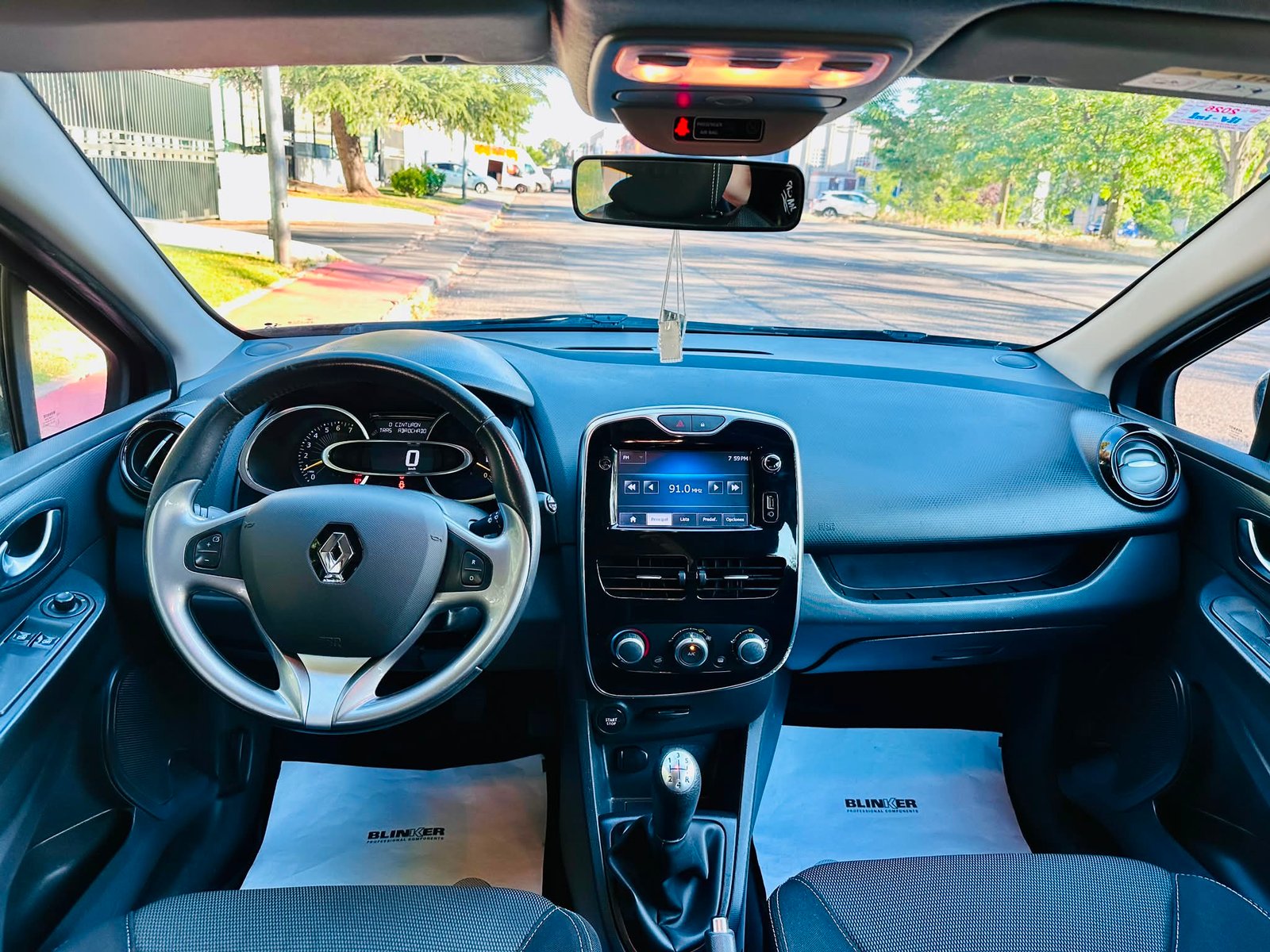 RENAULT Clio 1.2 Expresion 75cv