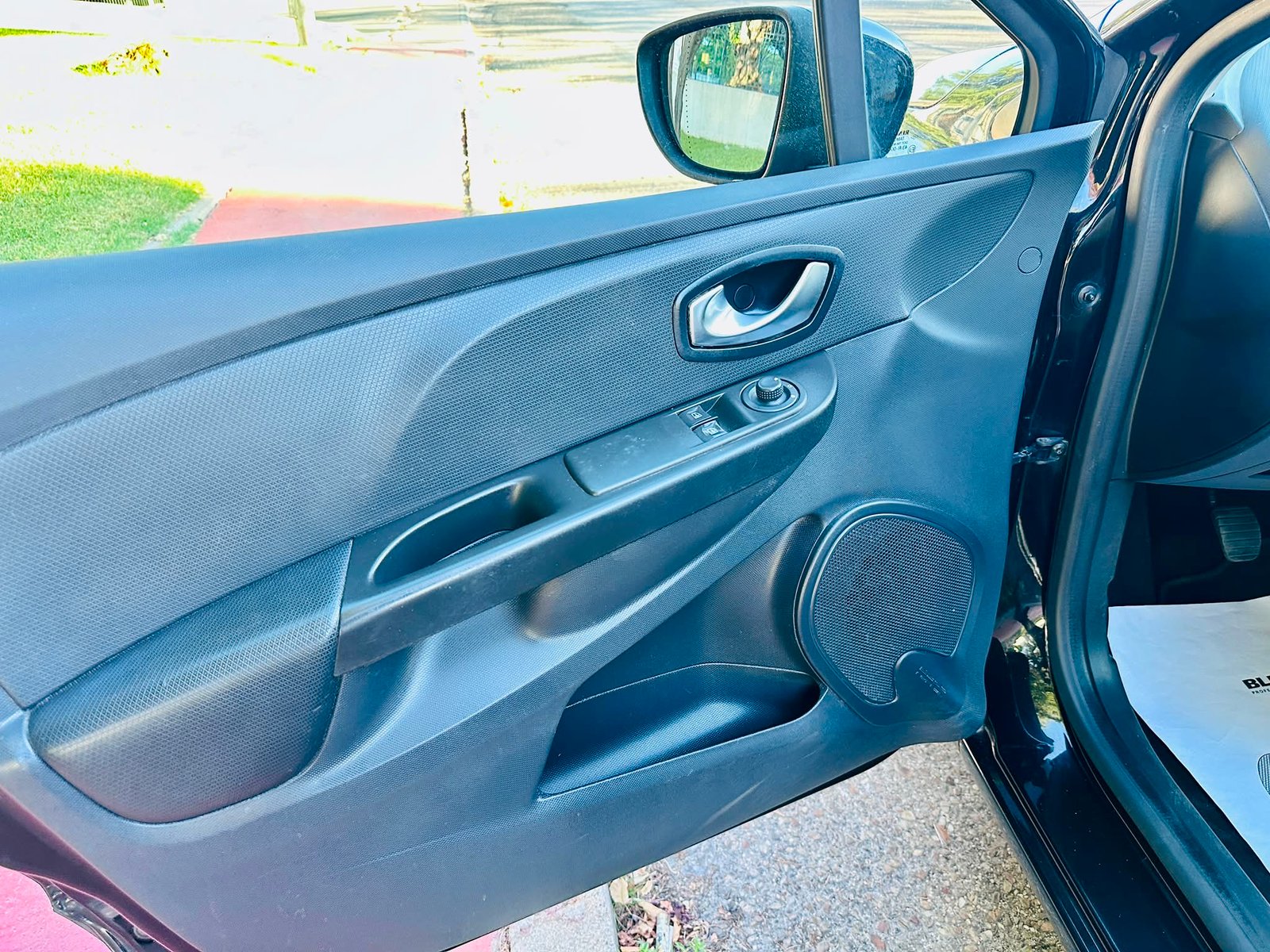 RENAULT Clio 1.2 Expresion 75cv