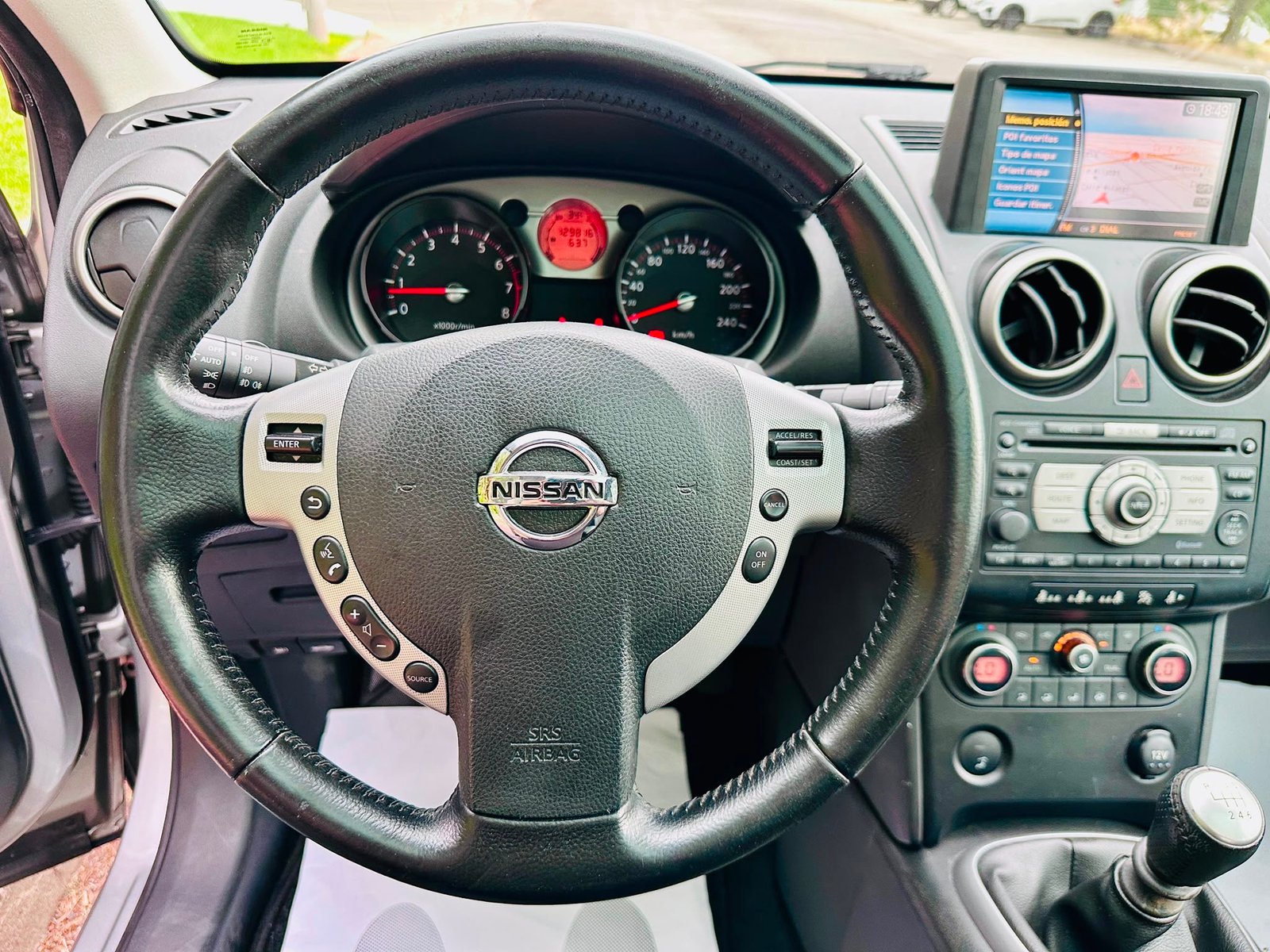 NISSAN Qashqai 2.0 Tekna 4×2